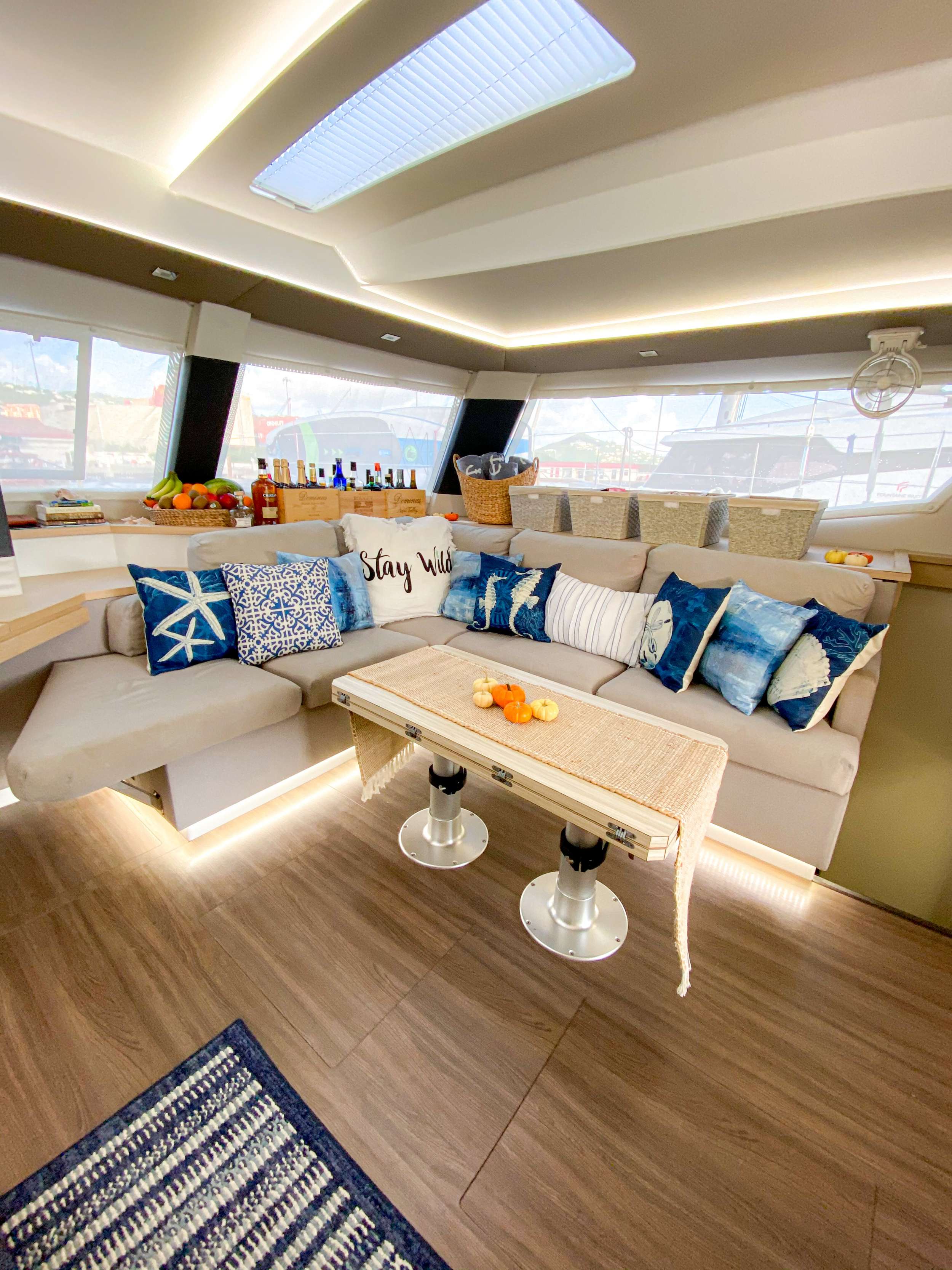 Catamaran Yacht 'SOL MATES' Salon, 6 PAX, 2 Crew, 50.00 Ft, 15.00 Meters, Built 2018, Fountaine Pajot