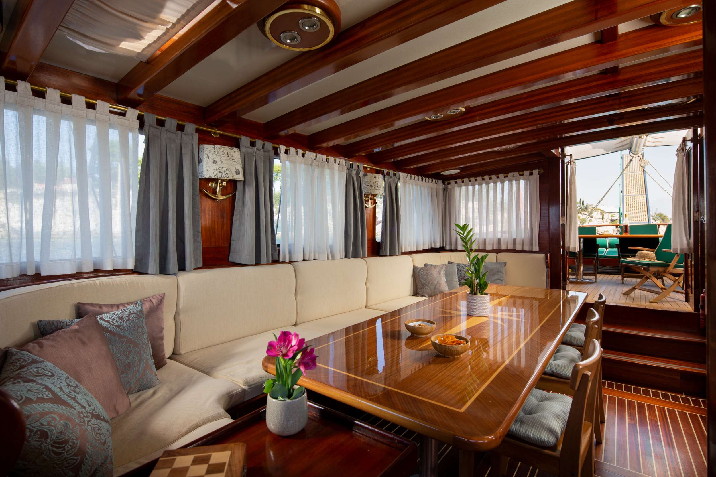 Sailing Yacht 'CARPE DIEM 7', 9 PAX, 4 Crew, 98.00 Ft, 30.00 Meters, Built 2002, Custom, Refit Year 2017