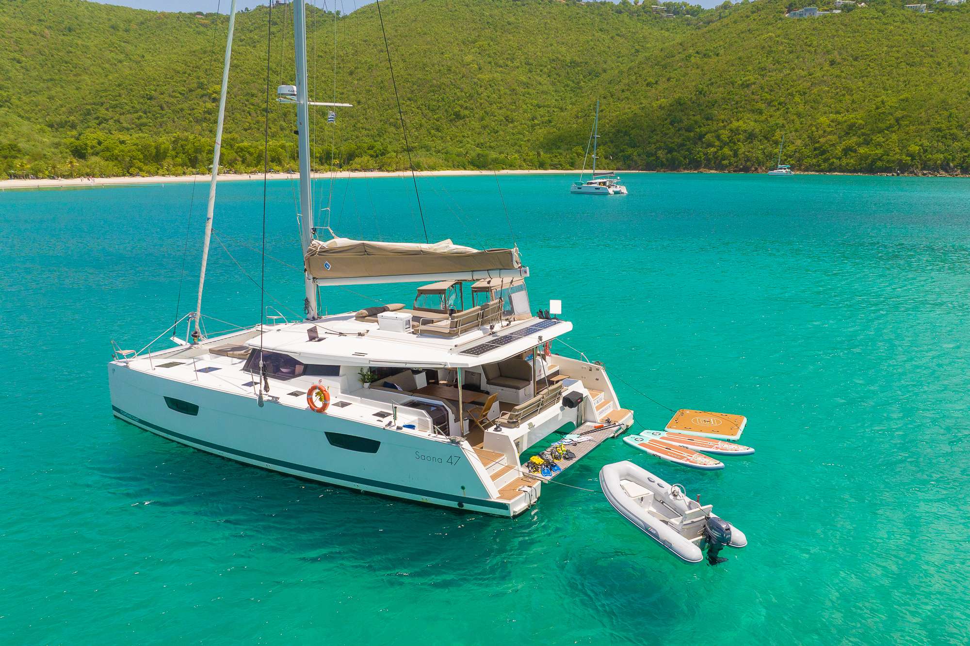 Catamaran Yacht 'LUNA BLISS', 8 PAX, 2 Crew, 47.00 Ft, 14.00 Meters, Built 2020, Fountaine Pajot