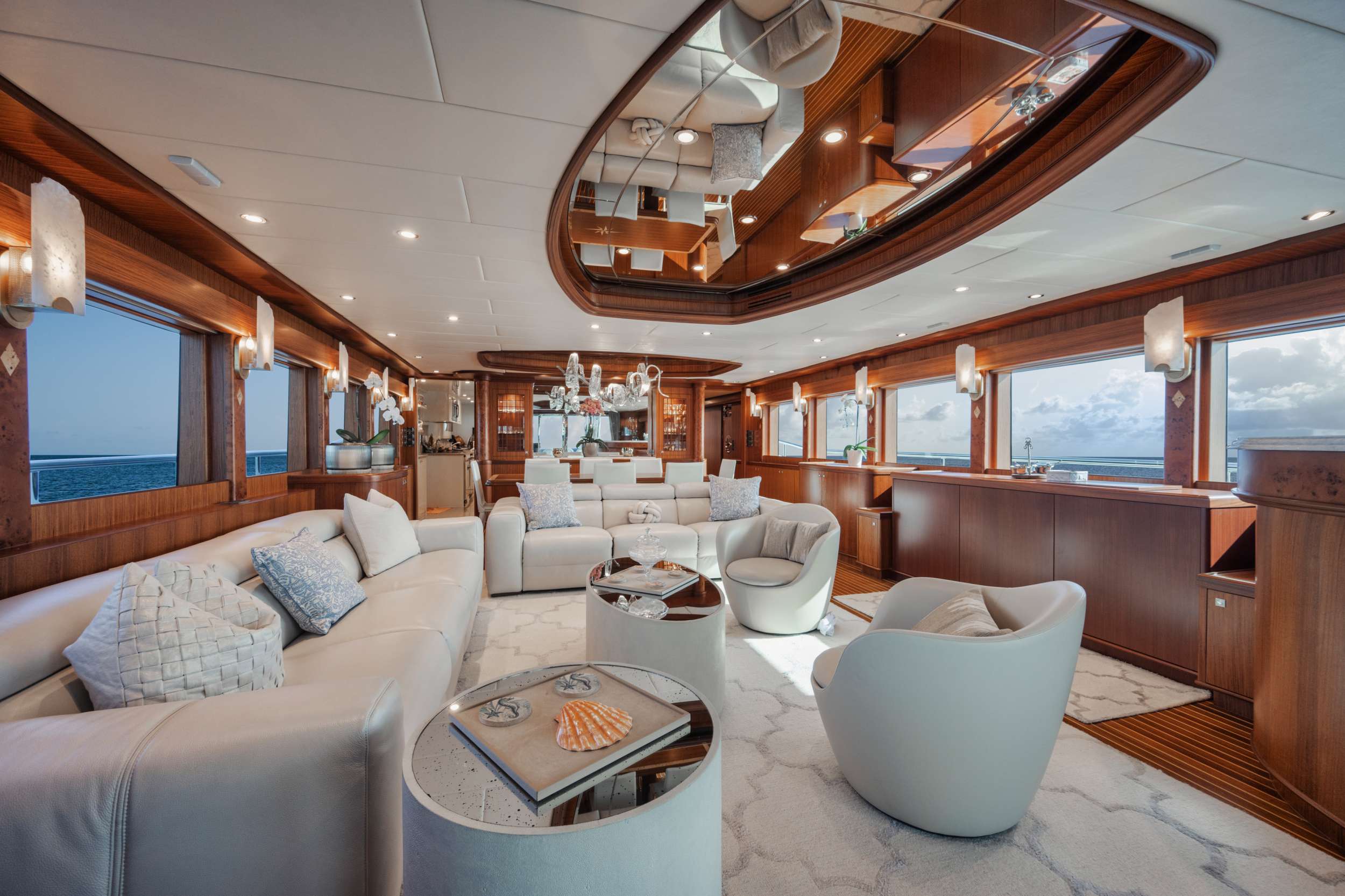 Motor Yacht 'SHE'S A PEACH', 10 PAX, 5 Crew, 108.00 Ft, 32.00 Meters, Built 2016, Johnson