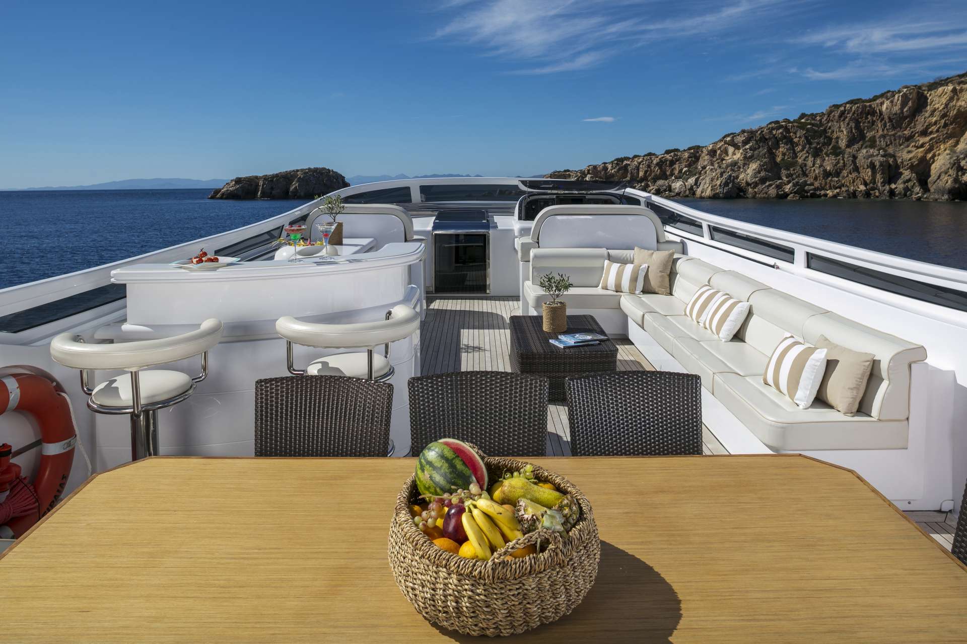 Motor Yacht 'PARIS A' Upper deck, 12 PAX, 6 Crew, 115.00 Ft, 35.06 Meters, Built 2009, Majora, Refit Year 2013
