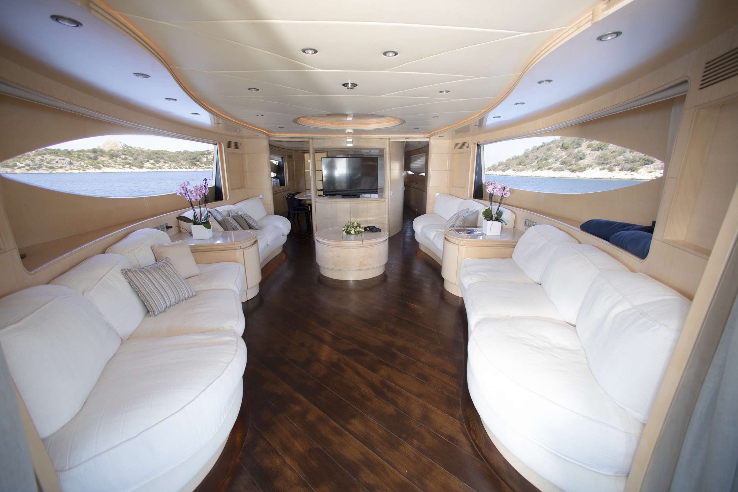 Motor Yacht 'PRINCESS L', 12 PAX, 6 Crew, 111.00 Ft, 34.00 Meters, Built 2006, Maiora, Refit Year 2018
