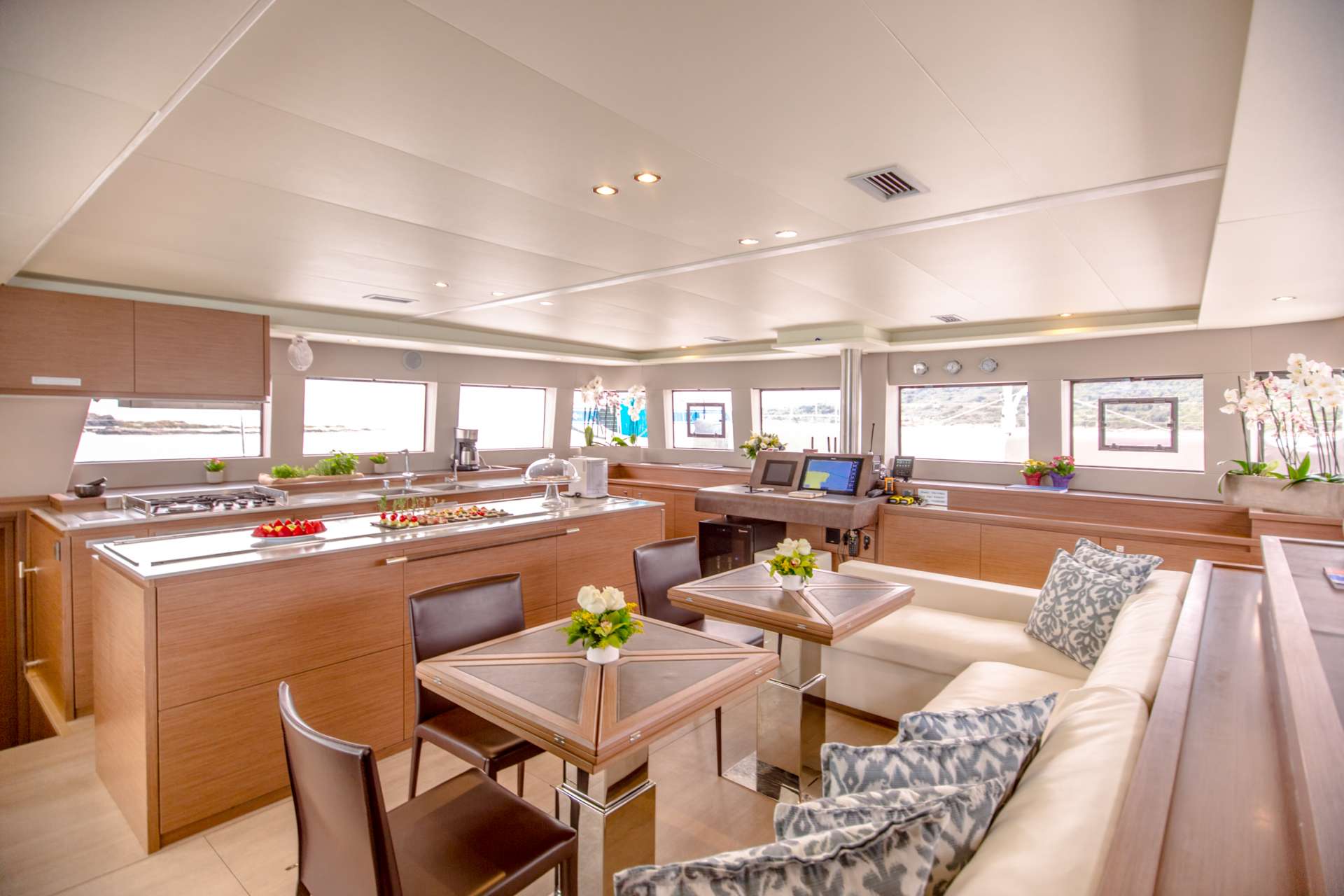 Catamaran Yacht 'VALIUM62', 10 PAX, 3 Crew, 62.00 Ft, 18.00 Meters, Built 2018, Lagoon