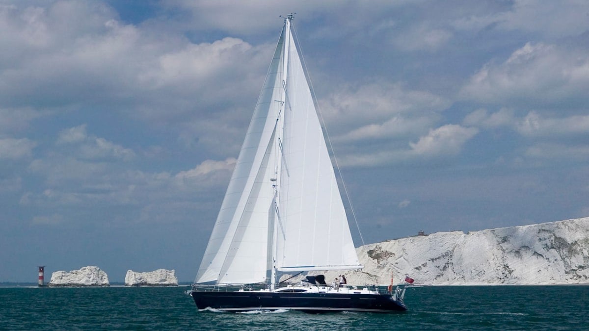 Sailing Yacht 'MUSTIQUE', 4 PAX, 2 Crew, 65.00 Ft, 20.00 Meters, Built 2005,  VT Halmatic, Refit Year 2019