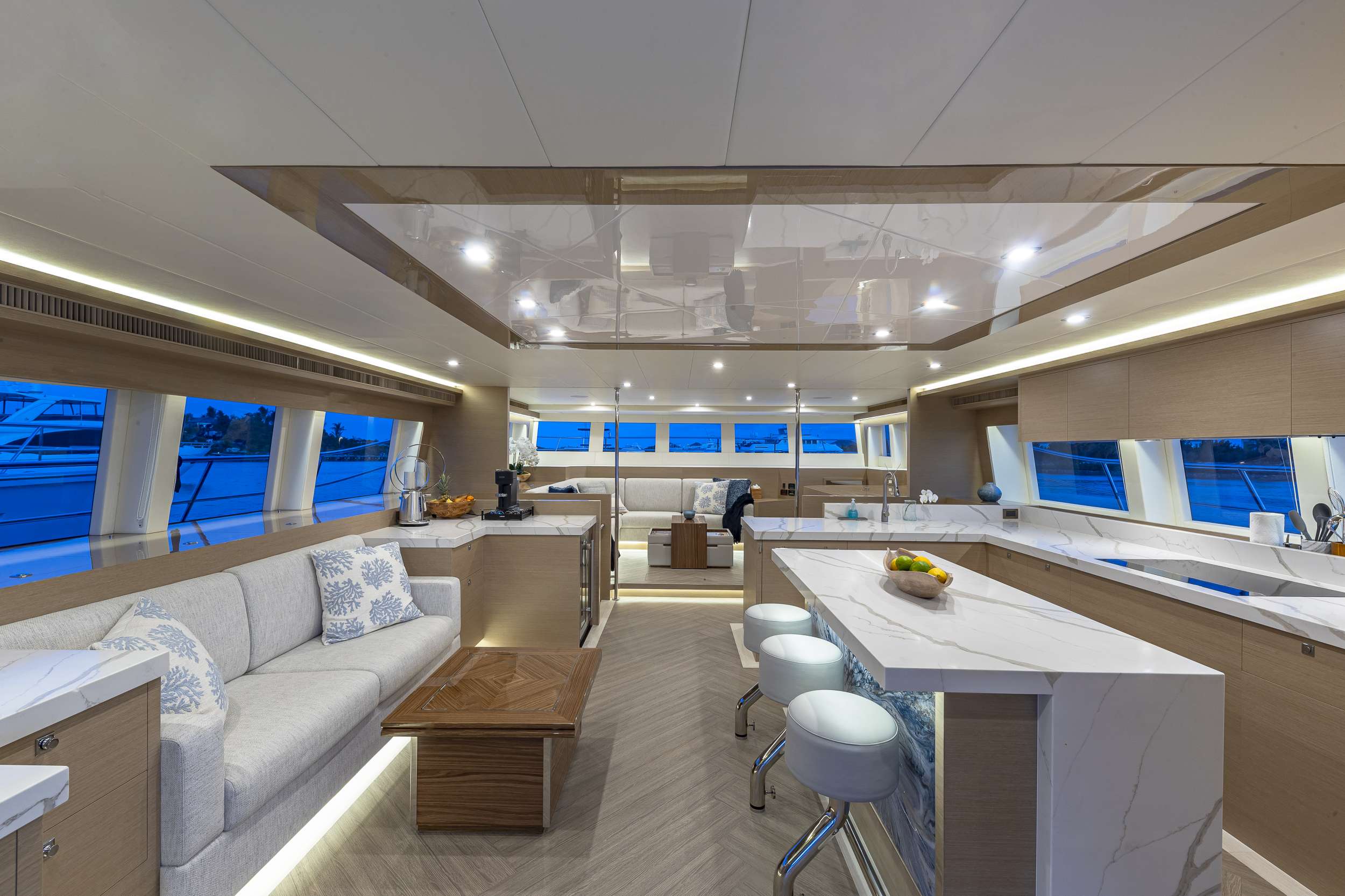 Catamaran Yacht 'OMAKASE', 6 PAX, 2 Crew, 68.00 Ft, 20.00 Meters, Built 2023, Horizon