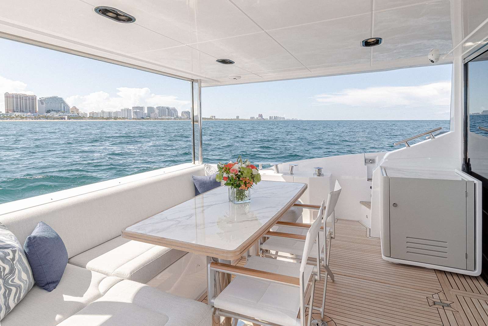Motor Yacht 'IT AIN'T EASY', 4 PAX, 2 Crew, 64.00 Ft, 19.00 Meters, Built 2020, Azimut