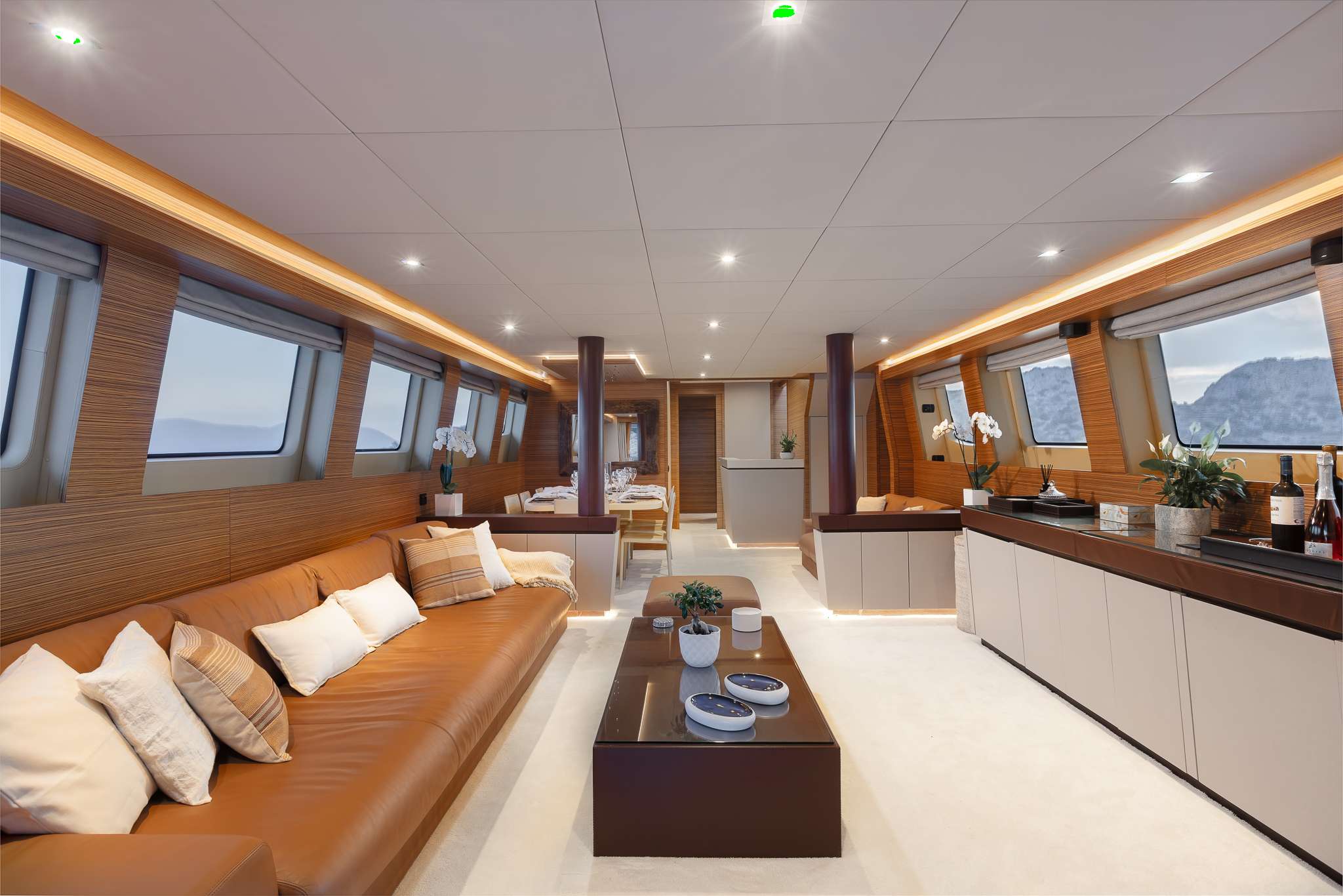 Motor Yacht 'GIOE I', 10 PAX, 5 Crew, 99.00 Ft, 30.00 Meters, Built 2009, Tecnomar, Refit Year 2022