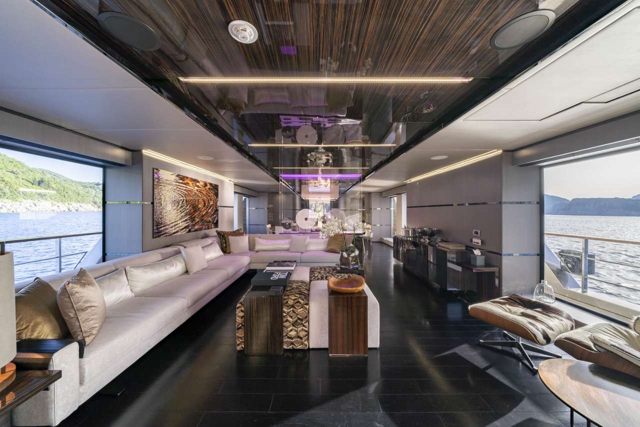 Motor Yacht 'MAVERICK' Main salon, 11 PAX, 9 Crew, 131.00 Ft, 40.00 Meters, Built 2013, Admiral Marine
