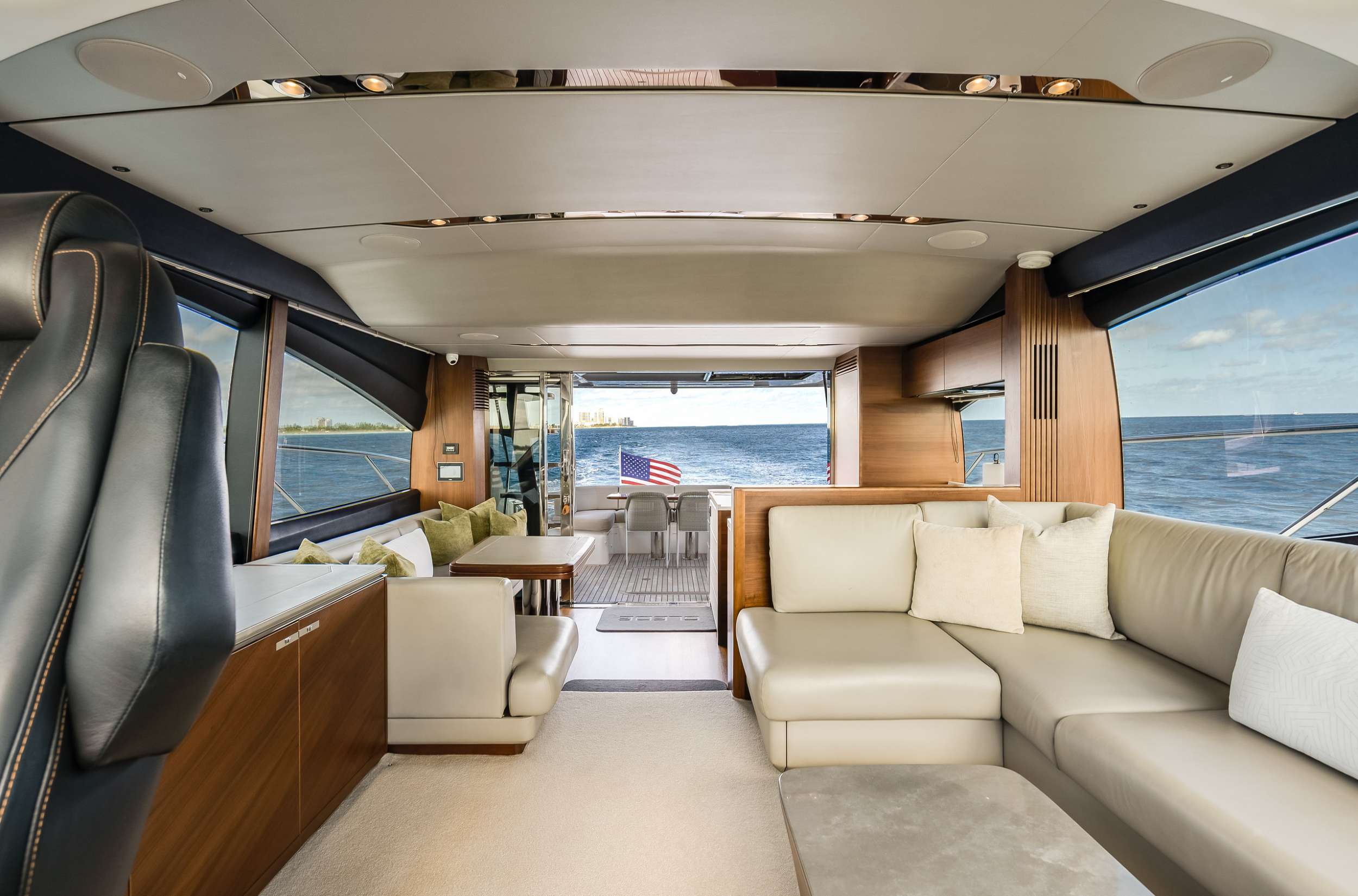 Motor Yacht 'GLEDE', 8 PAX, 65.00 Ft, 19.00 Meters, Built 2018, Princess, UK