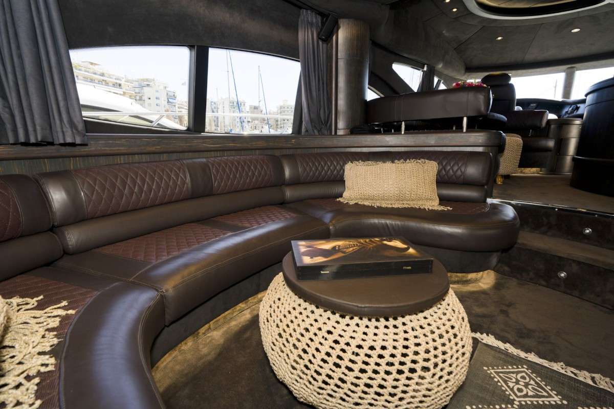 Motor Yacht 'MEDUSA' Saloon, 8 PAX, 4 Crew, 68.00 Ft, 20.00 Meters, Built 2005, Azimut, Refit Year 2019