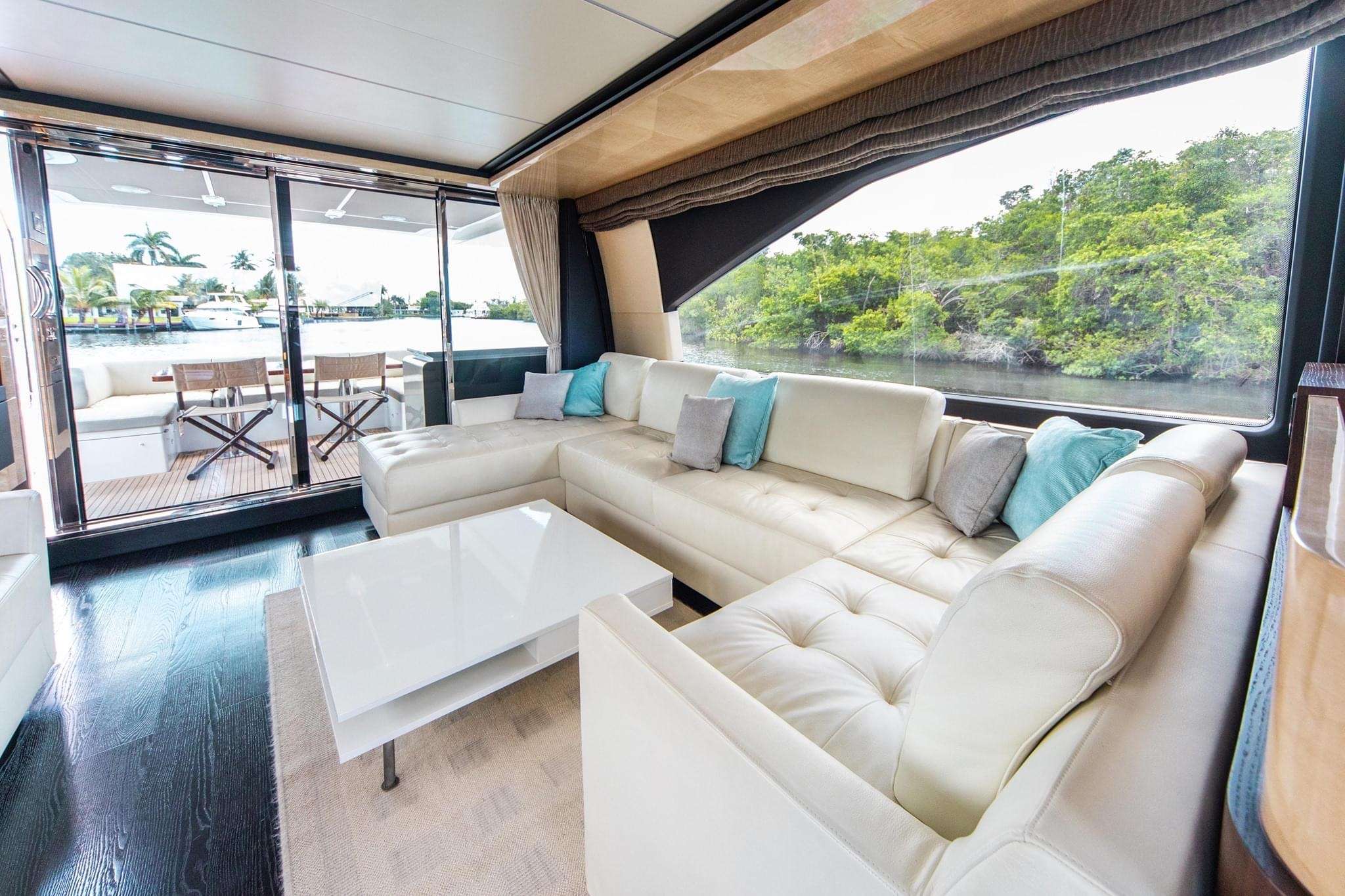Motor Yacht 'NO NAME' Main Salon, 8 PAX, 72.00 Ft, 21.00 Meters, Built 2016, Azimut