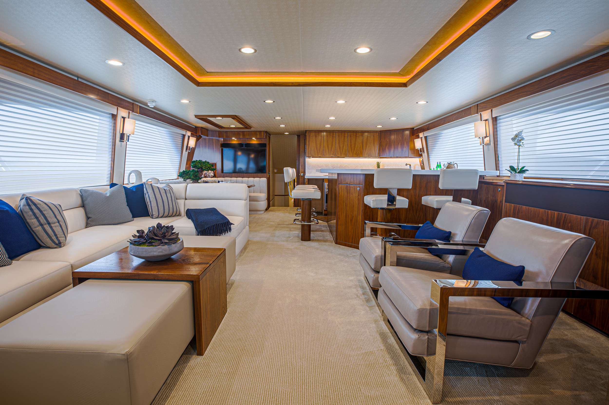 Motor Yacht 'SPECULATOR 92' Main Salon Forward, 6 PAX, 3 Crew, 92.00 Ft, 28.00 Meters, Built 2017, Viking, U.S.A, Refit Year 2020