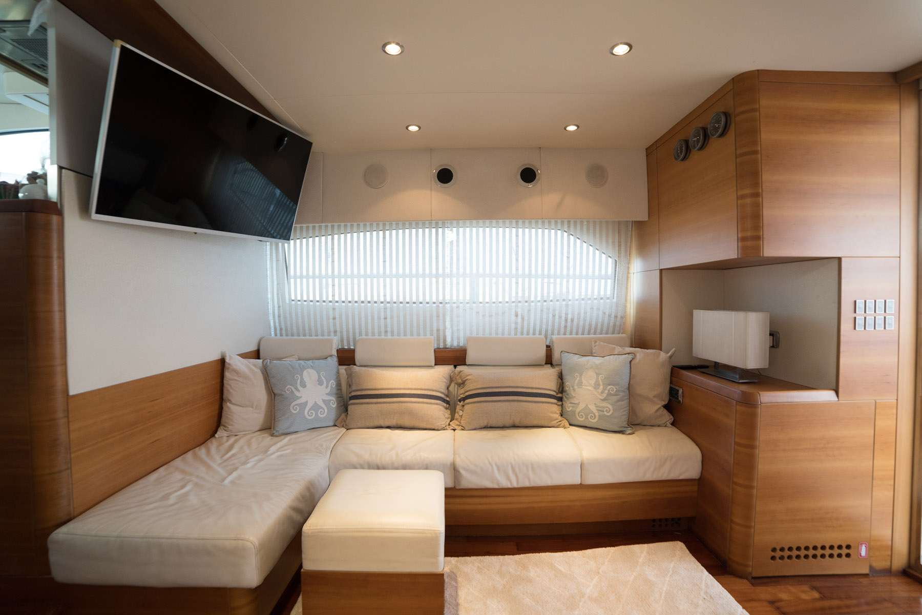 Motor Yacht 'CINZIA', 8 PAX, 2 Crew, 65.00 Ft, 19.00 Meters, Built 2006, AICON, Refit Year 2021