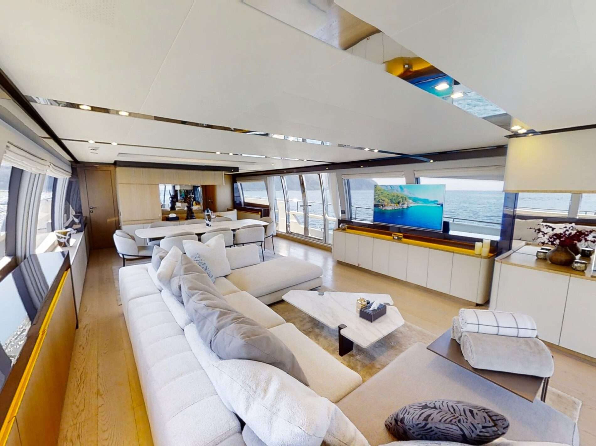 Motor Yacht 'DAMARI', 10 PAX, 5 Crew, 95.00 Ft, 29.00 Meters, Built 2019, Ferretti