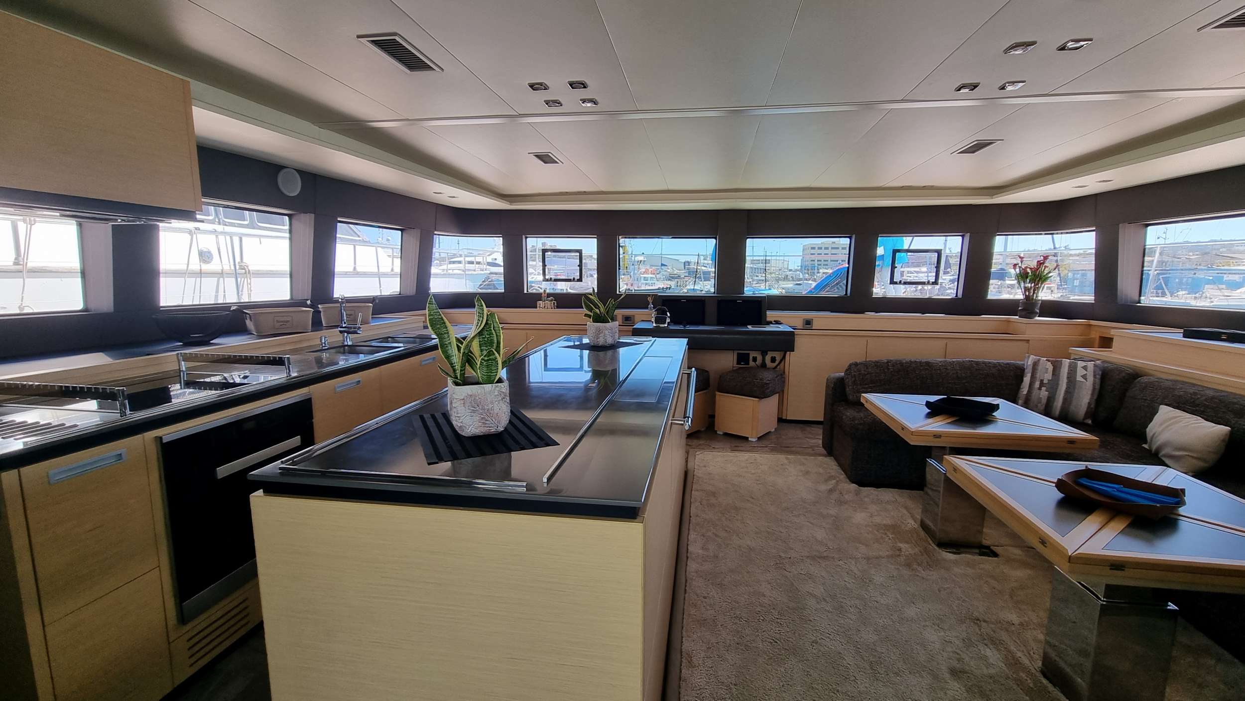 Catamaran Yacht 'PEARLY GATES', 8 PAX, 3 Crew, 63.00 Ft, 19.00 Meters, Built 2016, Lagoon