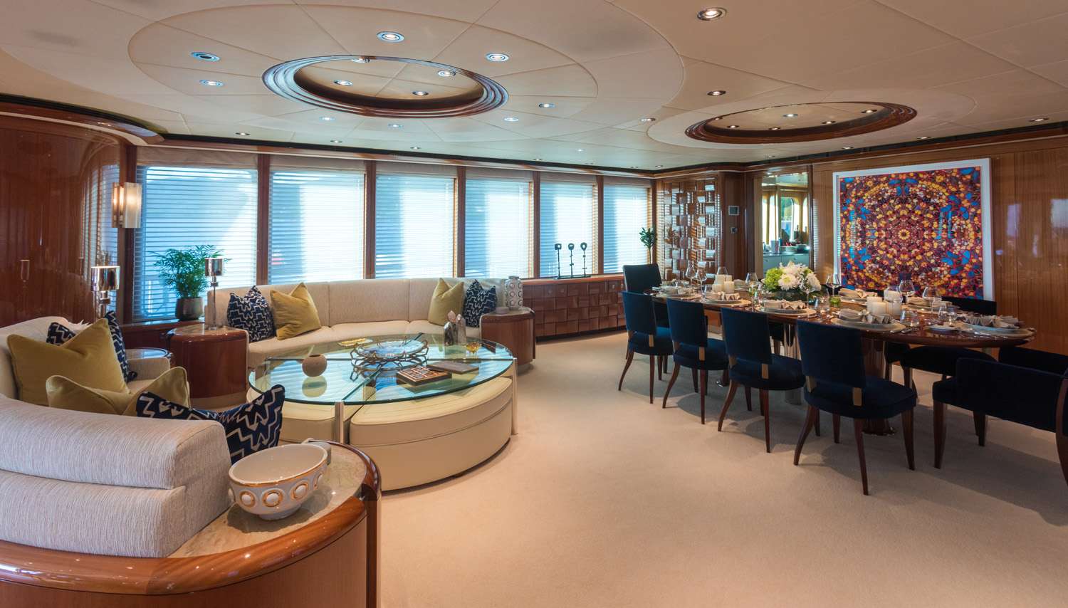 Motor Yacht 'AMICA MEA' Main Salon, 11 PAX, 9 Crew, 152.00 Ft, 46.00 Meters, Built 2004, Hakvoort, Refit Year 2020