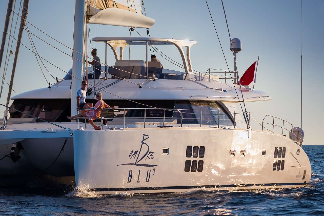 Catamaran Yacht 'OMBRE BLU3' UNDER SAIL, 6 PAX, 4 Crew, 68.00 Ft, 20.00 Meters, Built 2010, Sunreef Yachts