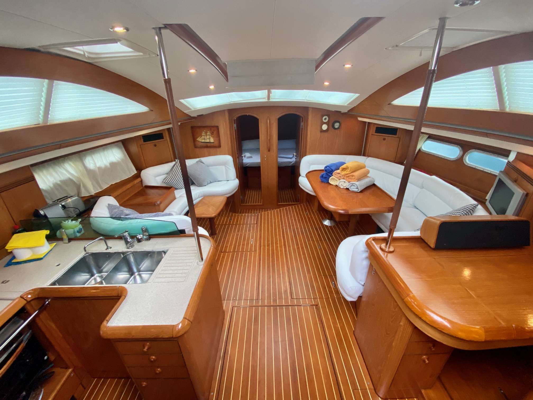 Sailing Yacht 'OSARRACINO', 8 PAX, 1 Crew, 53.40 Ft, 16.28 Meters, Built 2004, Jeanneau, Refit Year 2014