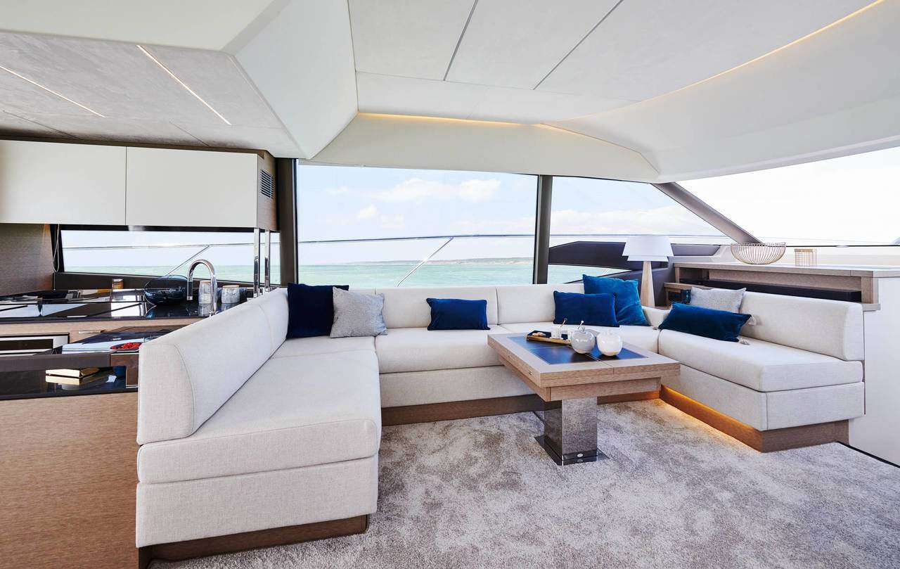 Motor Yacht 'PRESTIGE 590', 6 PAX, 1 Crew, 61.00 Ft, 18.00 Meters, Built 2022, Jeanneau
