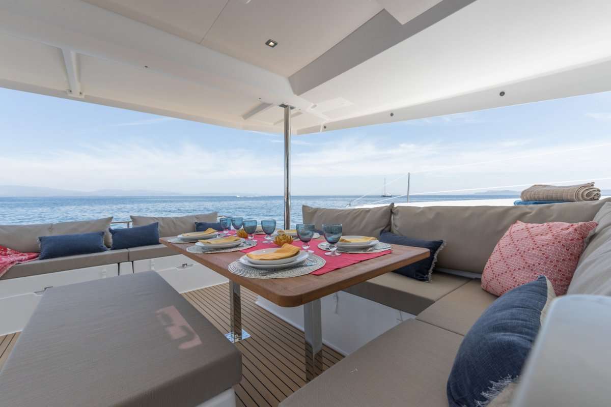 Catamaran Yacht 'TRANQUILO', 8 PAX, 2 Crew, 45.00 Ft, 13.00 Meters, Built 2017, Fountaine Pajot