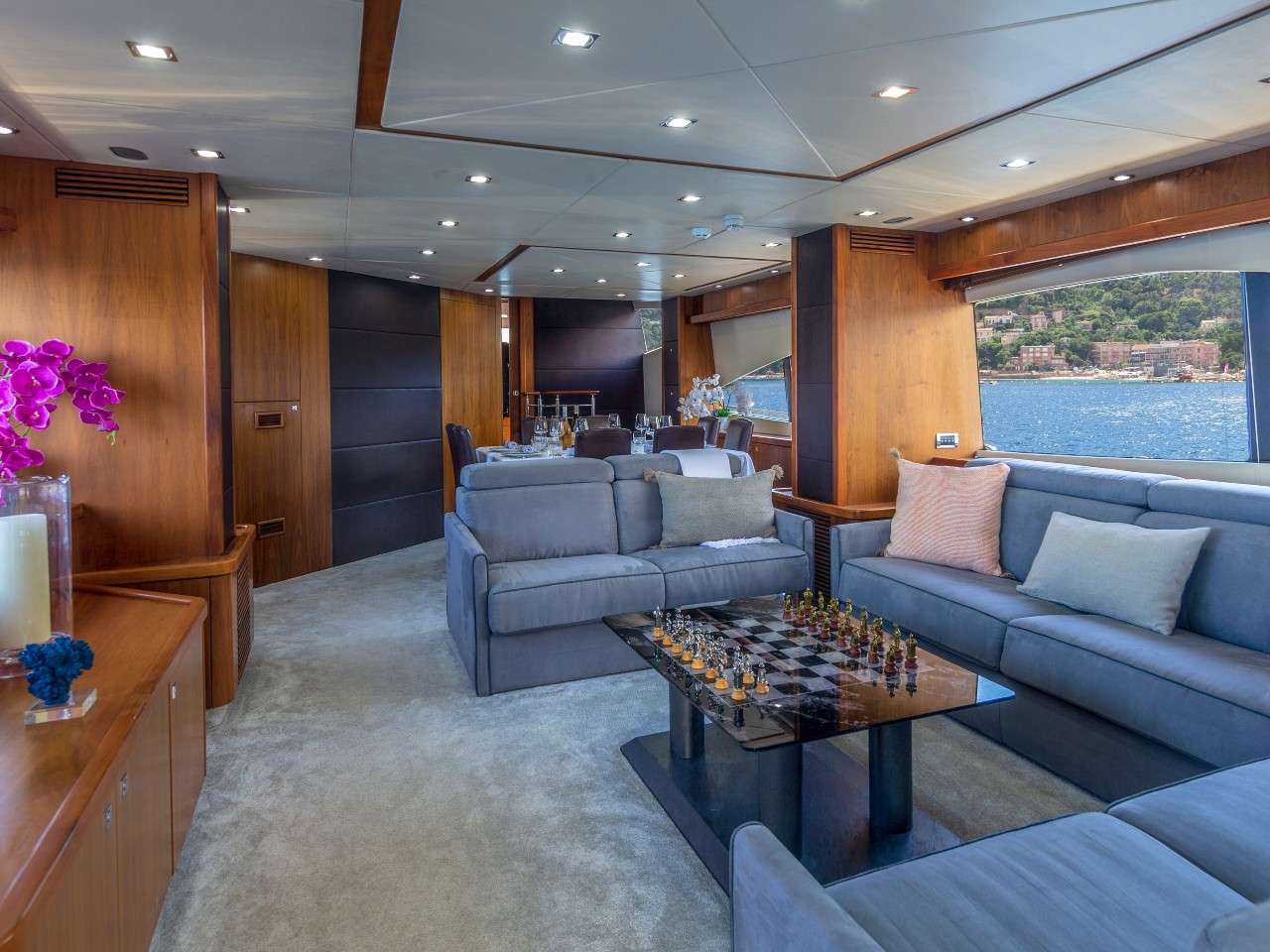 Motor Yacht 'MR SEA', 10 PAX, 91.00 Ft, 27.00 Meters, Built 2009, Sunseeker, Refit Year 2021