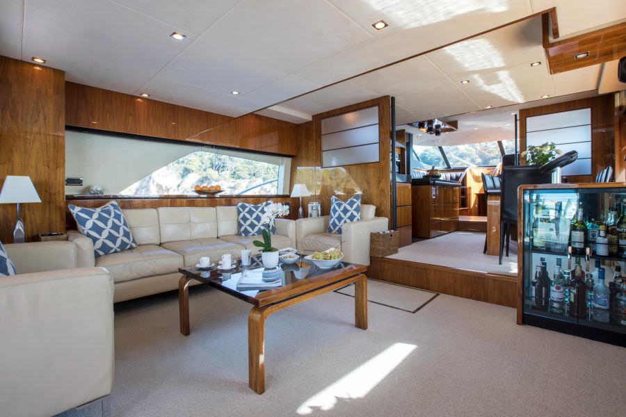 Motor Yacht 'D5' Salon, 8 PAX, 3 Crew, 73.00 Ft, 22.00 Meters, Built 2008, Fairline Squadron
