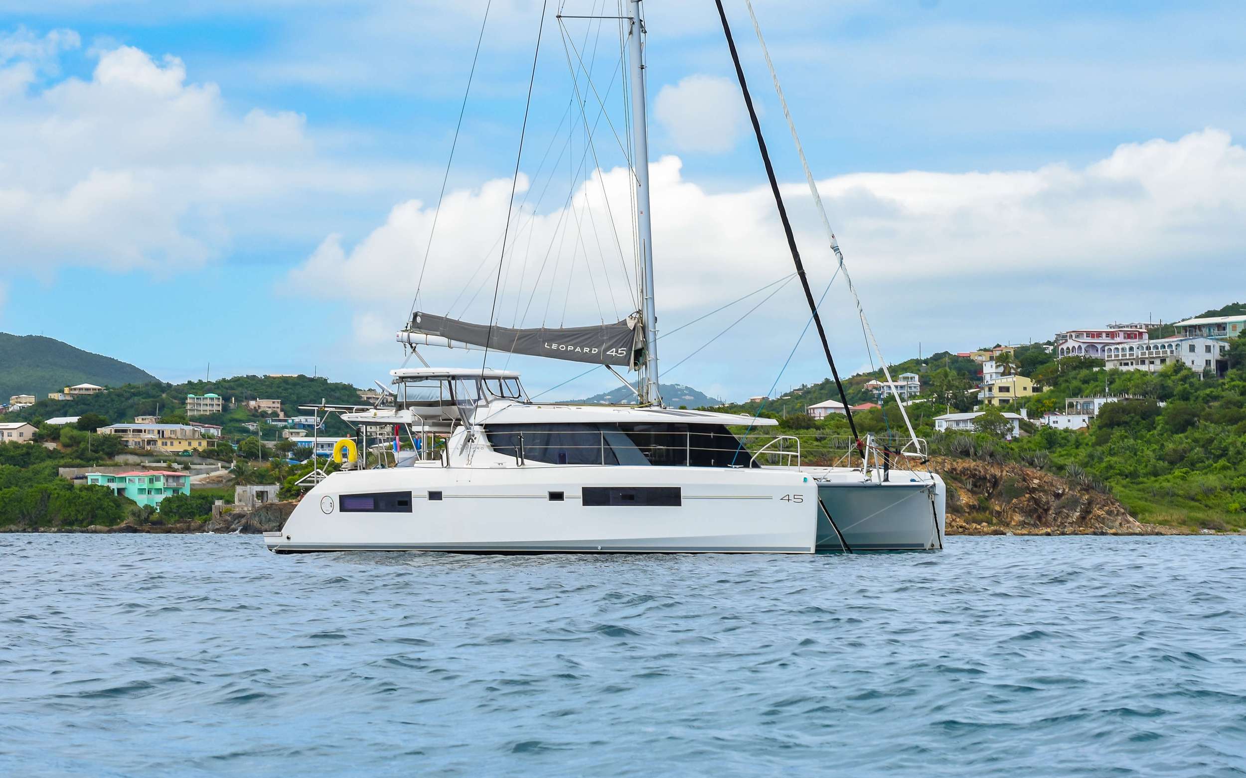 Catamaran Yacht 'SISU', 4 PAX, 2 Crew, 45.00 Ft, 13.00 Meters, Built 2018, Leopard
