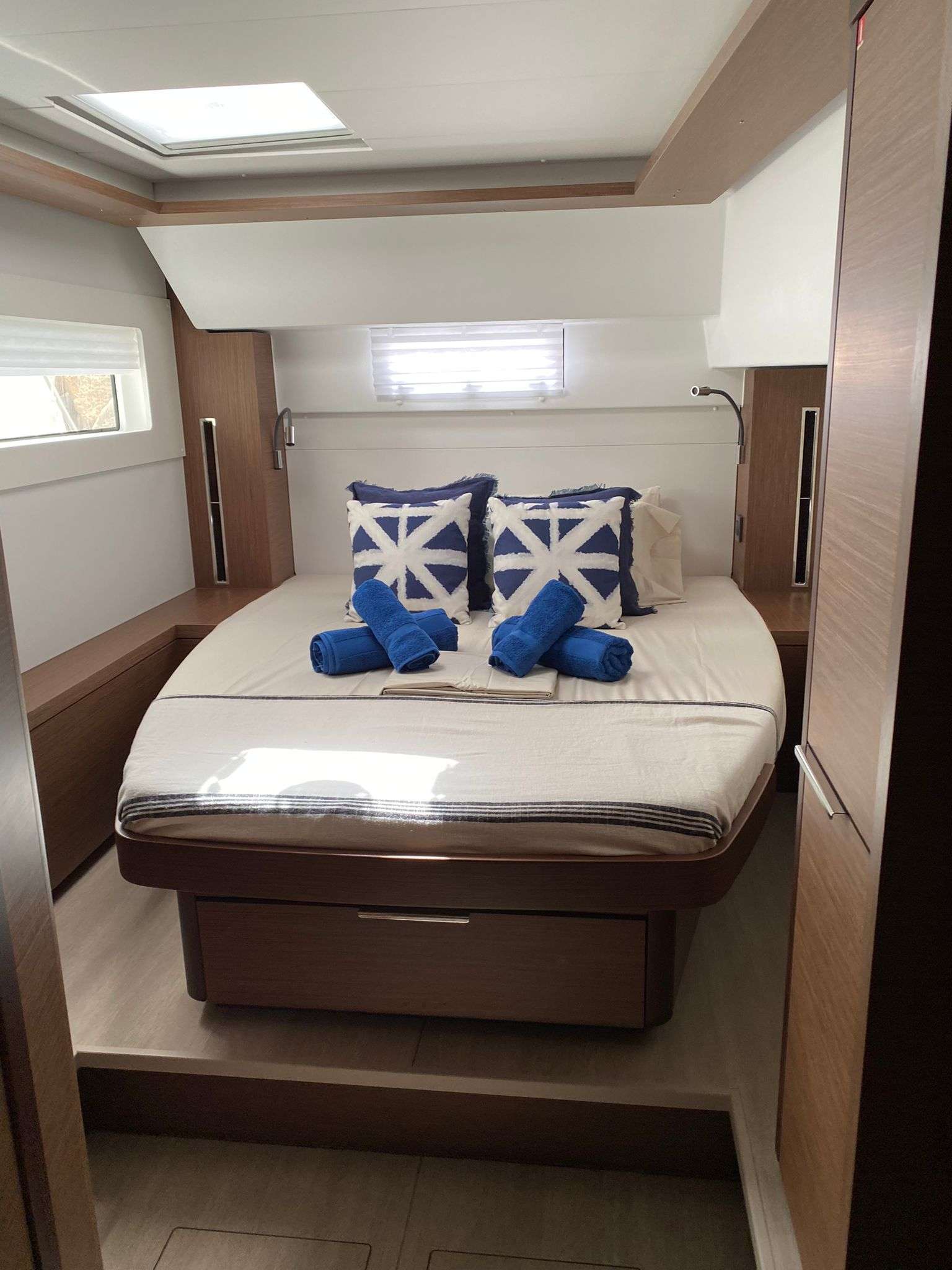 Catamaran Yacht 'SARAMIMI (SUMMER)', 10 PAX, 1 Crew, 46.00 Ft, 14.00 Meters, Built 2022, Lagoon, Refit Year 2022