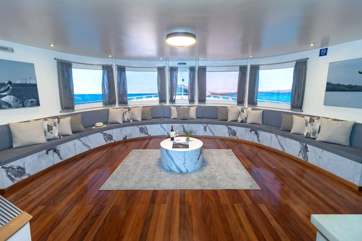 Motor Yacht 'GALAPAGOS HORIZON' Lounge, 16 PAX, 11 Crew, 125.00 Ft, 38.00 Meters, Built 2018,  Lyman Morse Boatbuilding, USA , Refit Year 2024