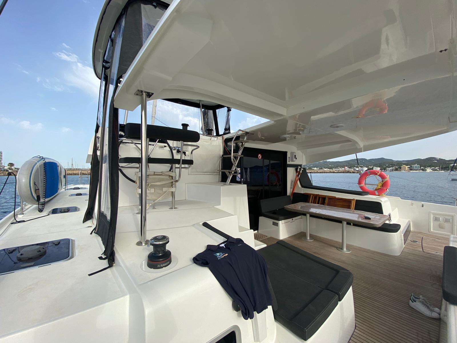 Catamaran Yacht 'AZURITE', 8 PAX, 1 Crew, 42.00 Ft, 12.00 Meters, Built 2018, Lagoon, Refit Year 2023