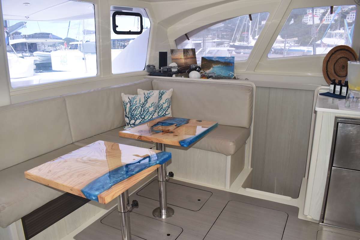 Catamaran Yacht 'SOL SEEKER' Salon, 6 PAX, 2 Crew, 44.00 Ft, 13.00 Meters, Built 2014, Leopard