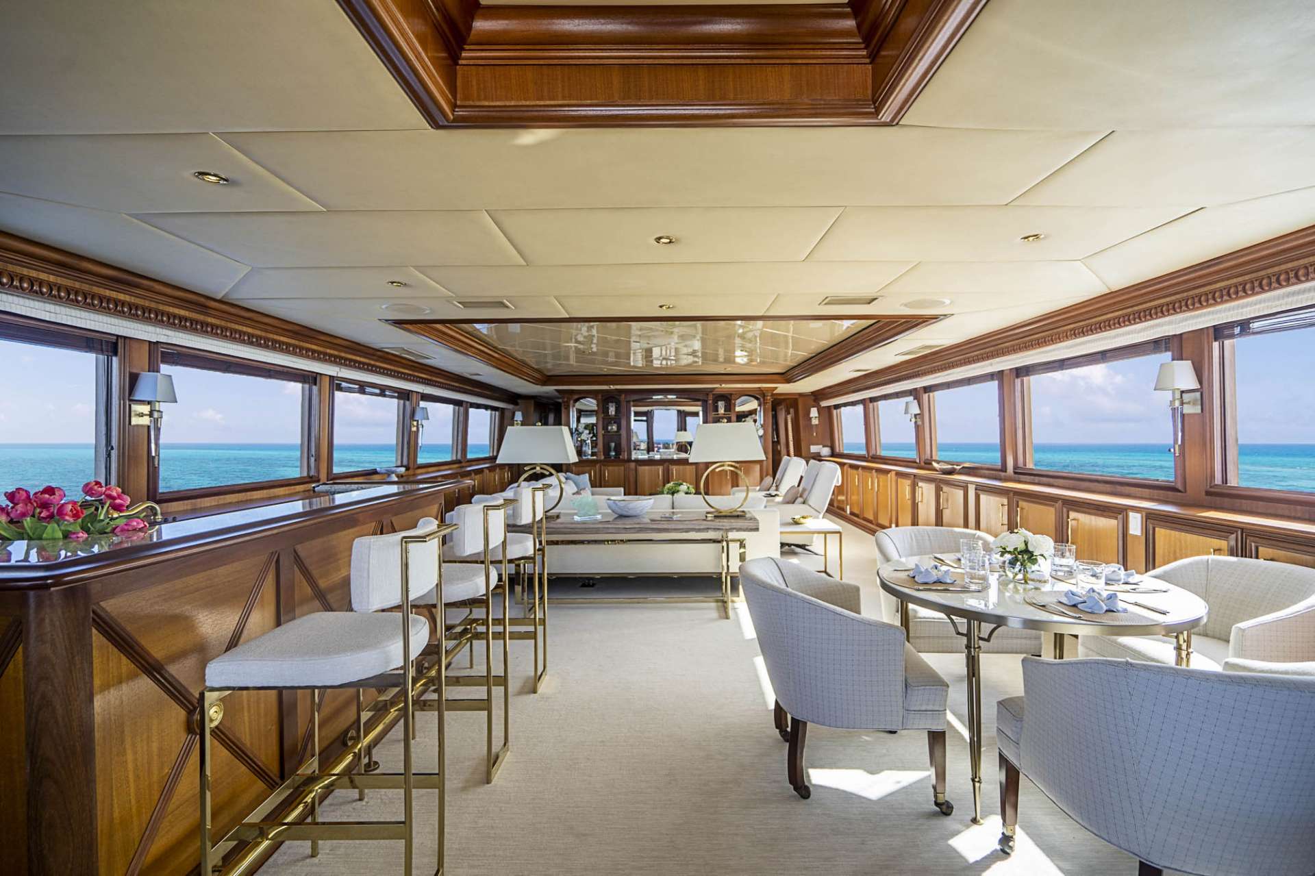 Motor Yacht 'TRUE NORTH' Main Salon, 8 PAX, 5 Crew, 118.00 Ft, 35.00 Meters, Built 2000, Broward, Refit Year 2019