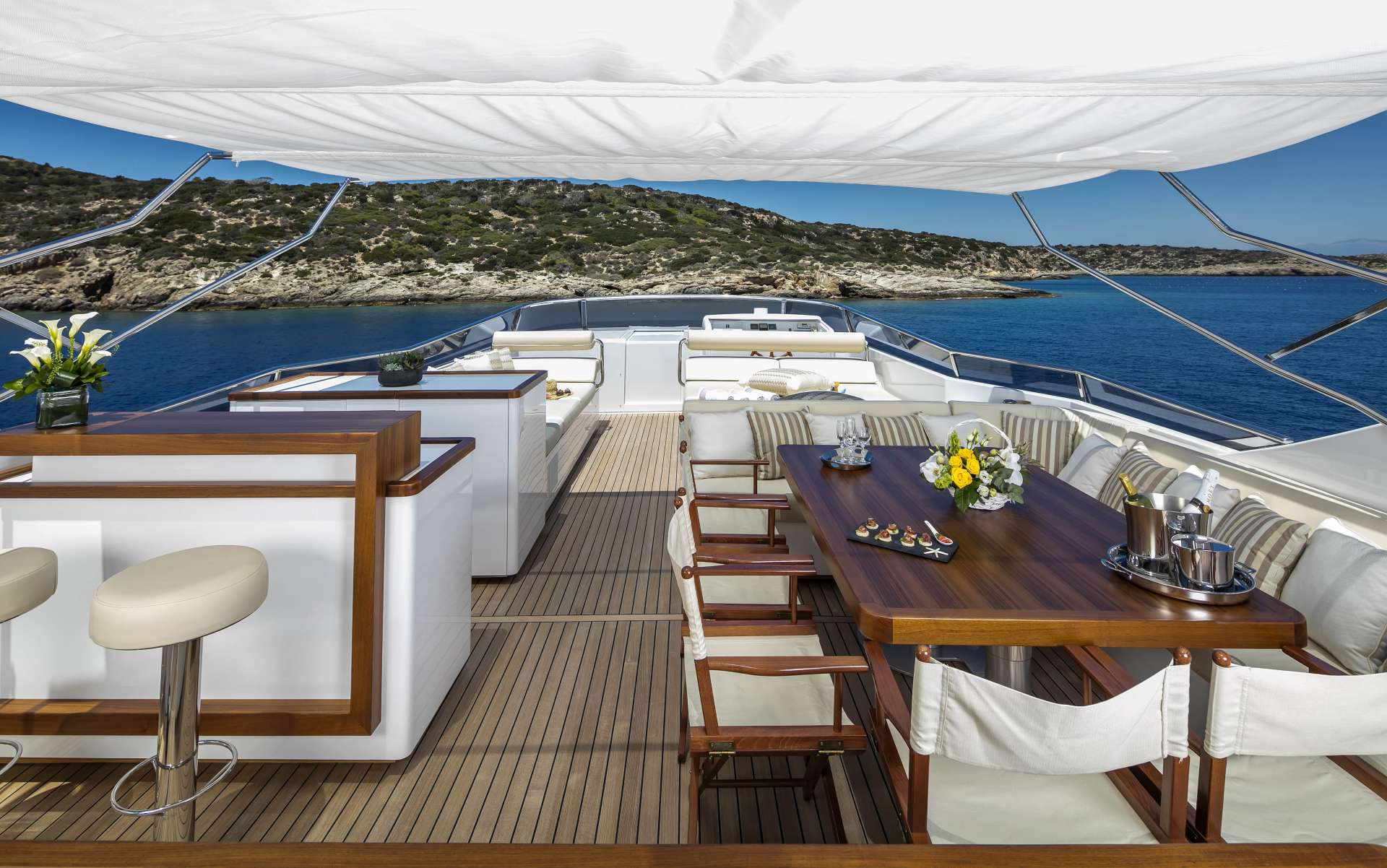 Motor Yacht 'ALEXIA AV' Sun Deck Dining table, 10 PAX, 6 Crew, 110.00 Ft, 33.00 Meters, Built 2006, Cantieri di Pisa, Italy, Refit Year 2017