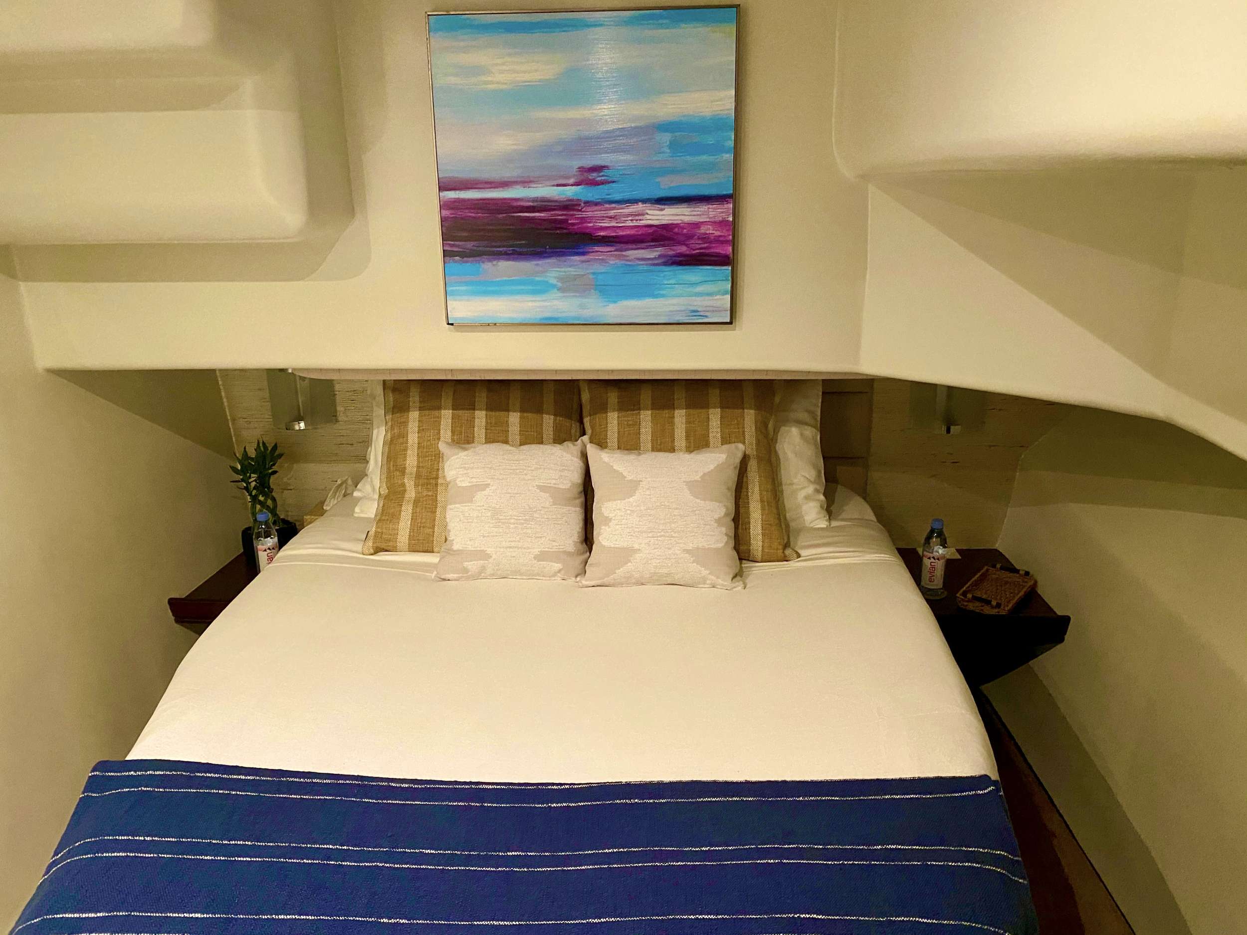 Catamaran Yacht 'TRANQUILITY' Queen guest cabin, 12 PAX, 4 Crew, 76.00 Ft, 23.00 Meters, Built 2014, Matrix Yachts