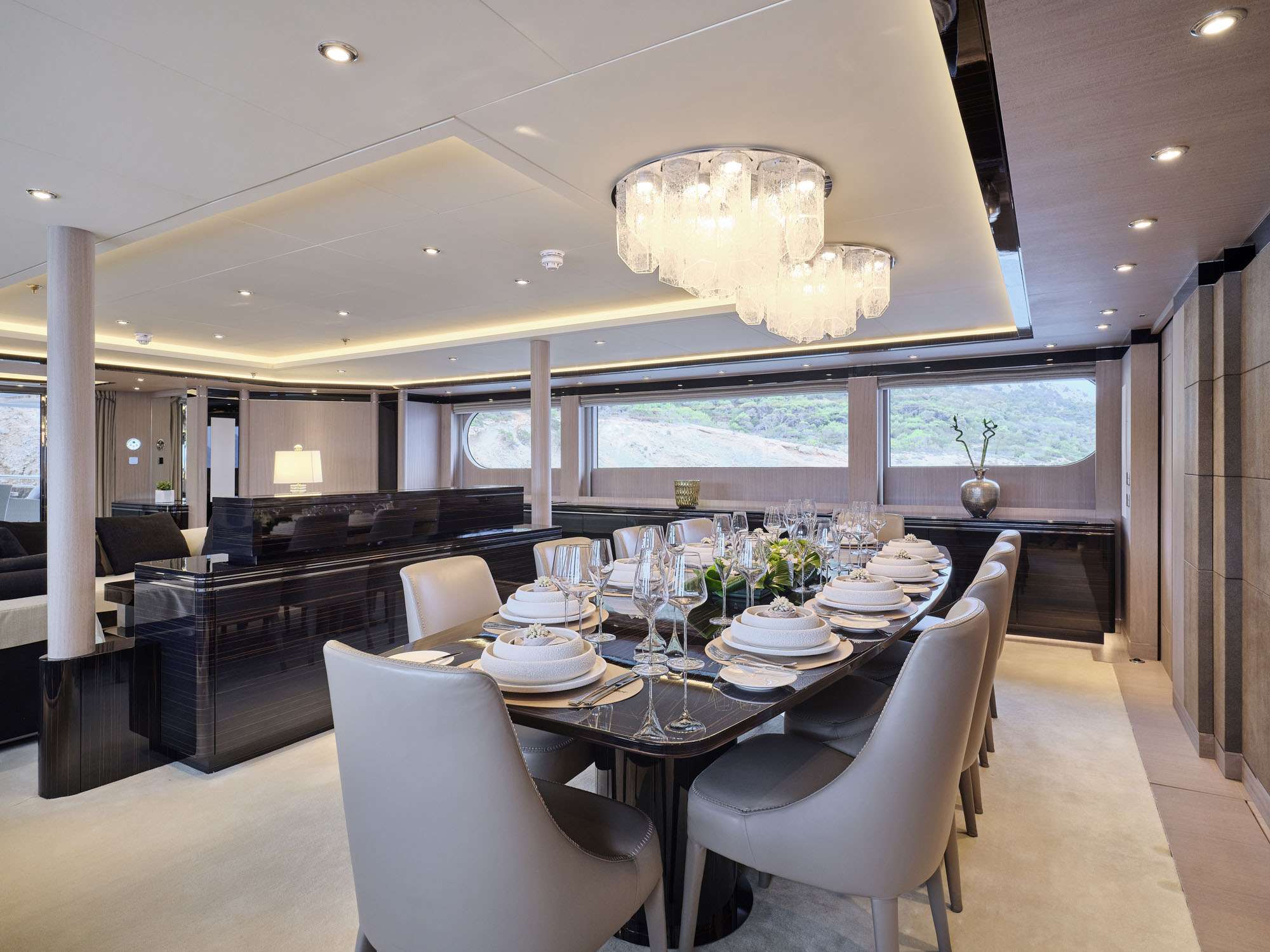 Motor Yacht 'INVADER' Main Deck Dining, 12 PAX, 12 Crew, 164.00 Ft, 50.00 Meters, Built 1999, Codecasa, Refit Year 2019