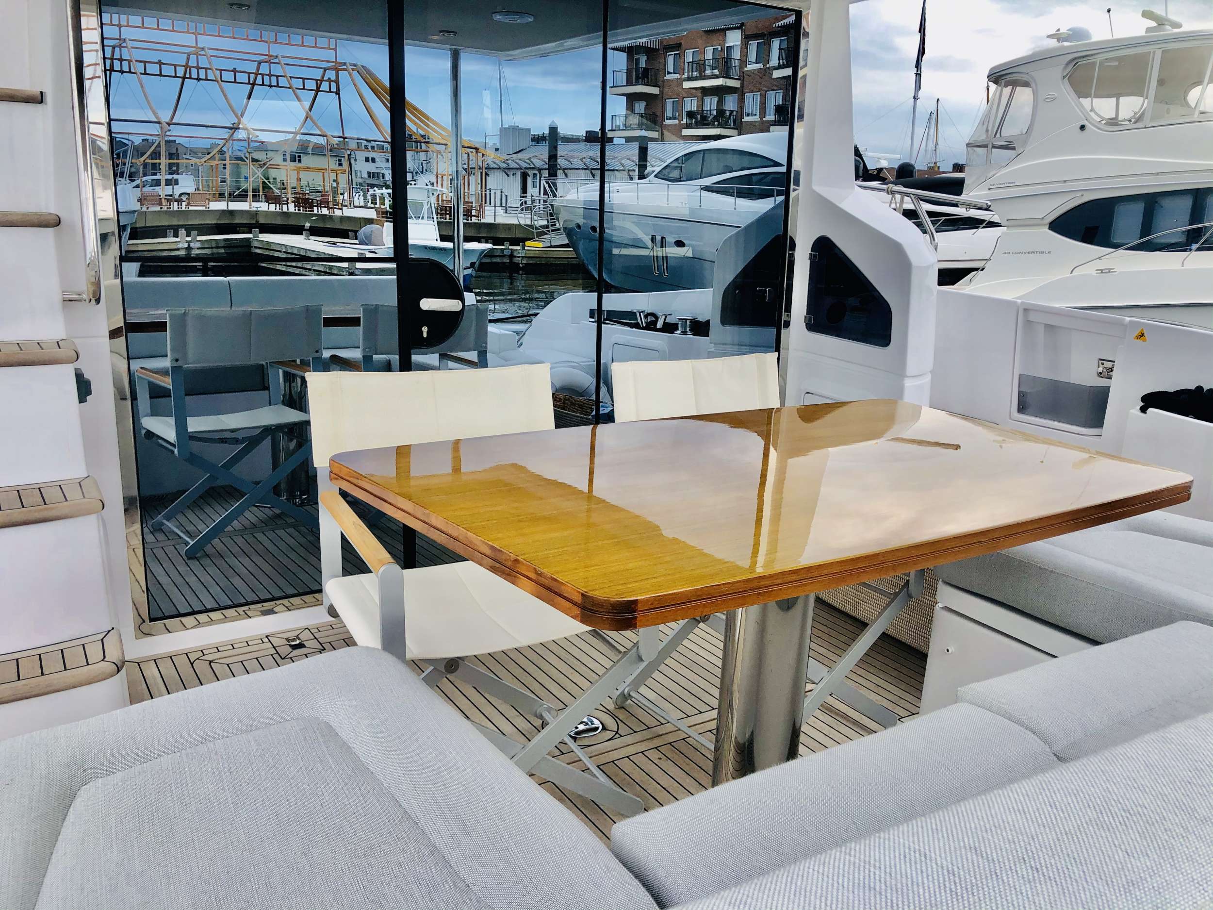 Motor Yacht 'SPLENDIDO MARE', 6 PAX, 55.00 Ft, 16.00 Meters, Built 2019, Azimut