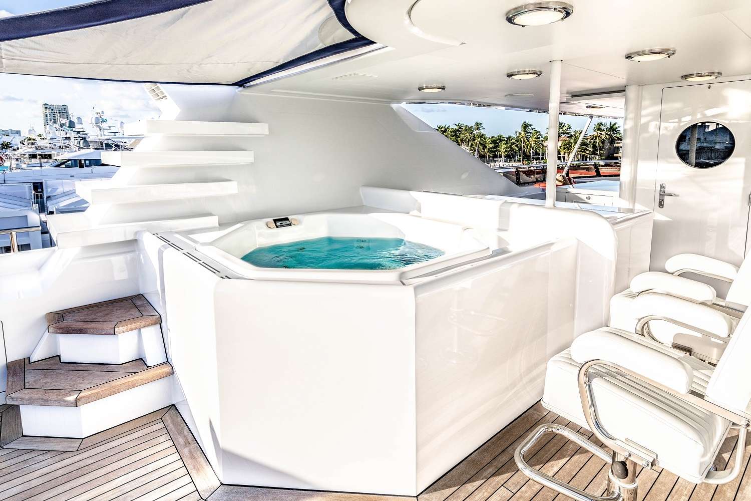 Motor Yacht 'NEVER ENOUGH' Jacuzzi, 10 PAX, 7 Crew, 140.00 Ft, 42.00 Meters, Built 1992, Feadship, Refit Year 2019