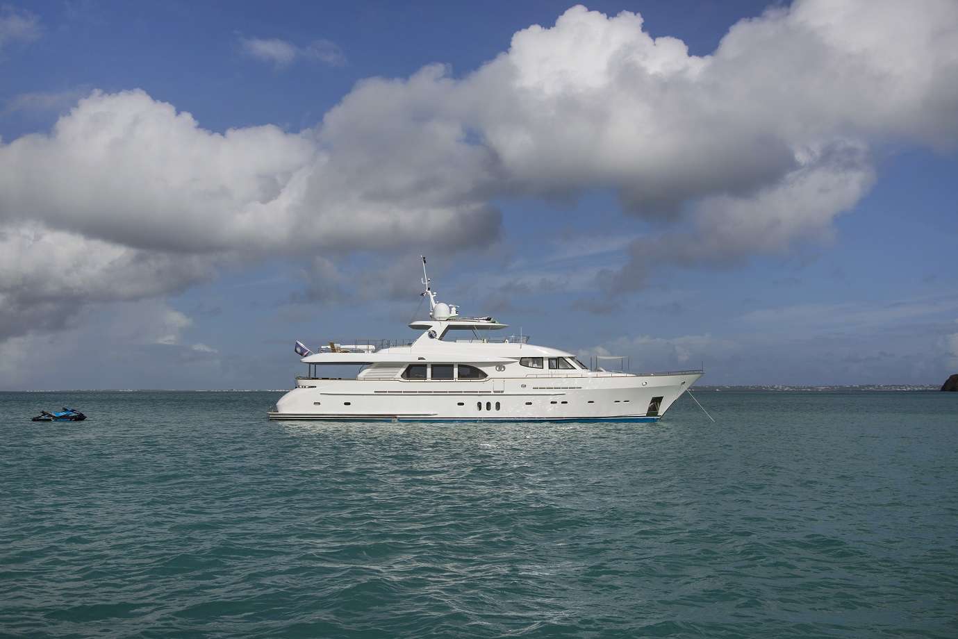 Motor Yacht 'PURA VIDA', 8 PAX, 4 Crew, 99.00 Ft, 30.00 Meters, Built 2009, Moonen, Refit Year 2017