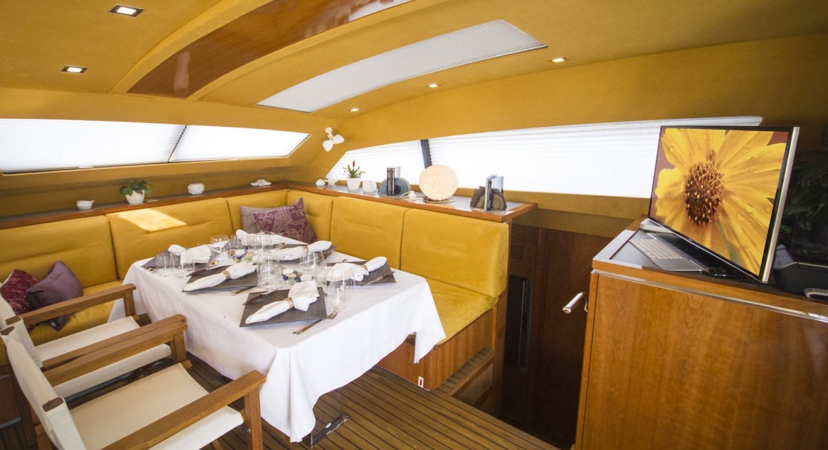 Catamaran Yacht 'XENIA50' Salon set for formal dining, 6 PAX, 50.00 Ft, 15.00 Meters, Built 2015, Privilege