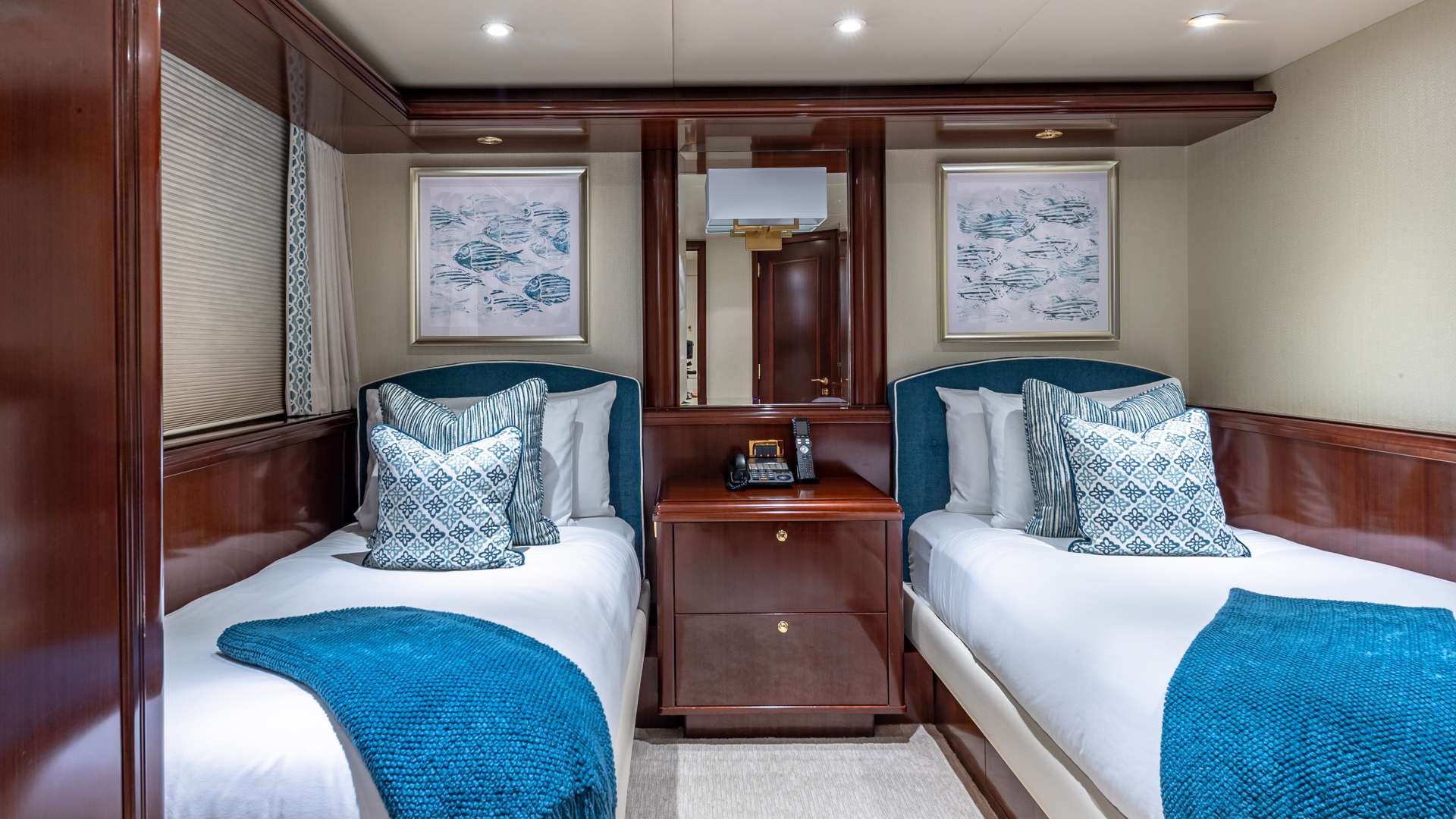 Motor Yacht 'STARSHIP' Guest Twin Stateroom, 12 PAX, 9 Crew, 143.00 Ft, 43.00 Meters, Built 1988, Van Mill, Refit Year 2017
