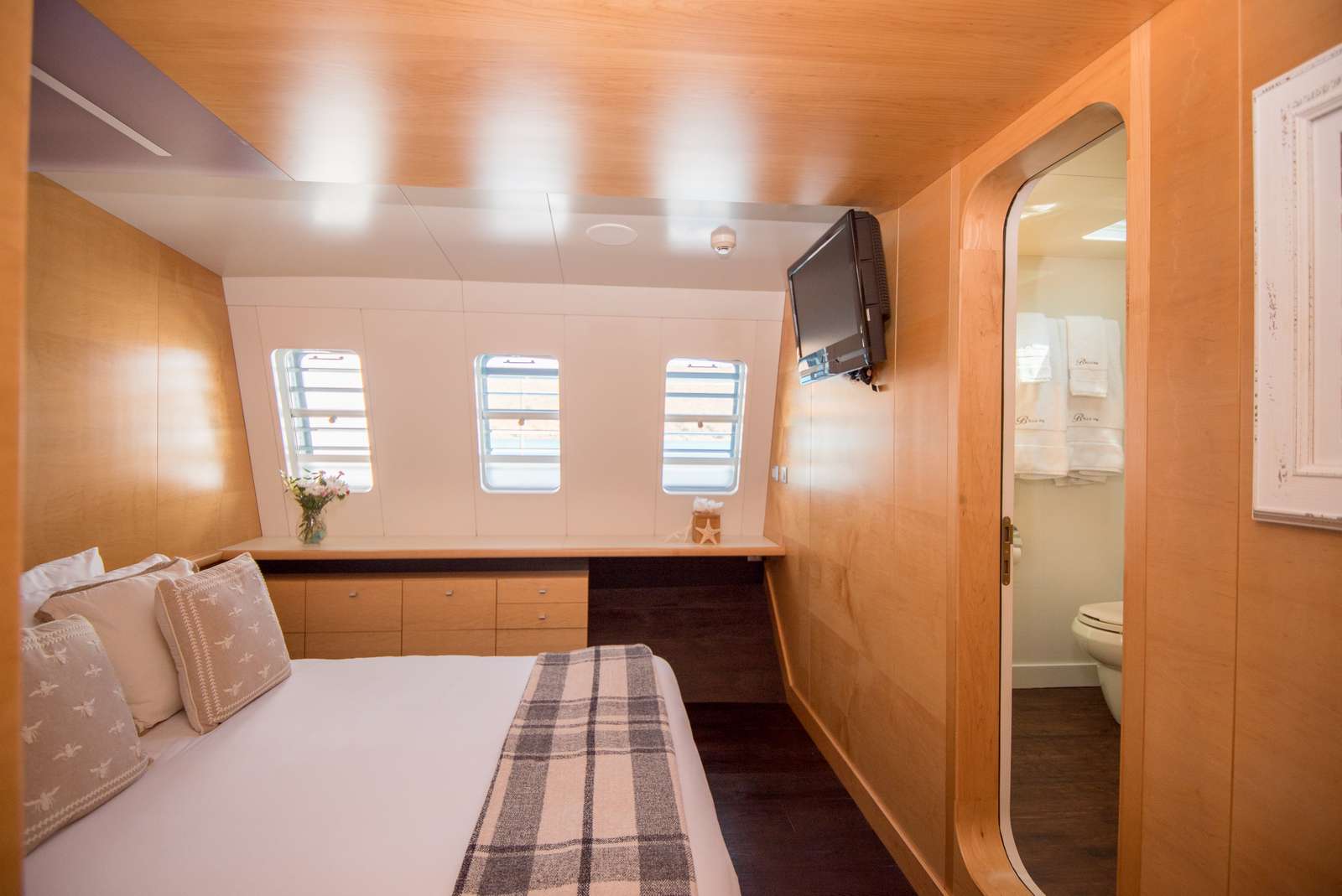 Catamaran Yacht 'BELLA VITA' Convertible King to Twin Stateroom, 10 PAX, 6 Crew, 105.00 Ft, 32.00 Meters, Built 2003, C.M.N. Cherbourg, Fr, Refit Year 2018