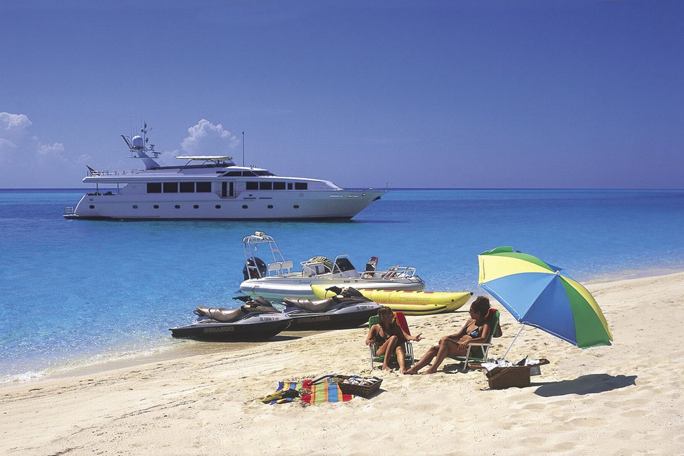 Grenadines Mega Yacht Charter - Savannah